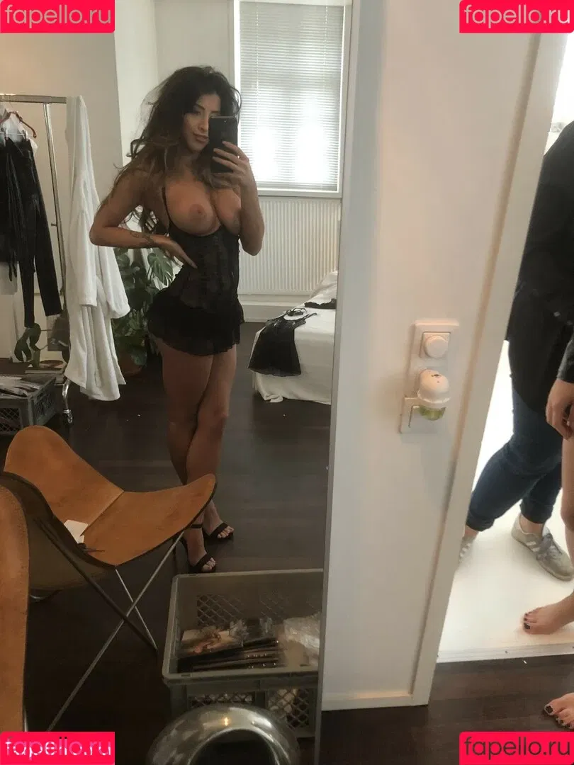 ShannonSinghof Onlyfans Photo Gallery 