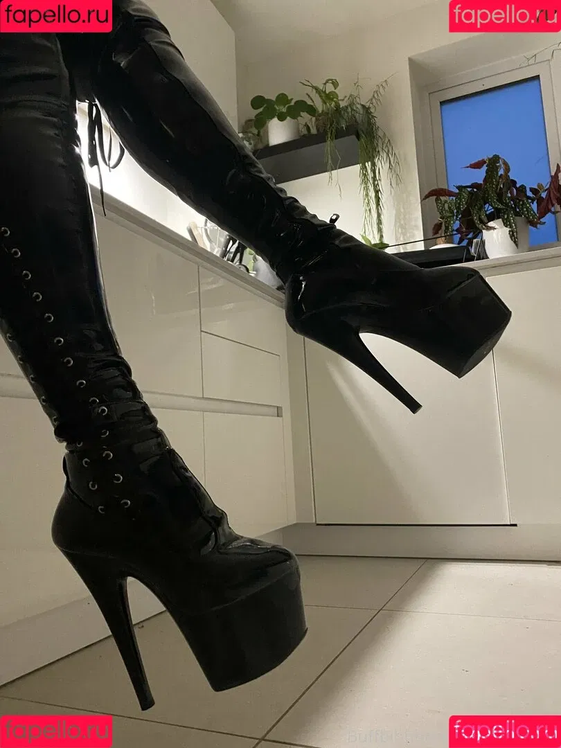 buffbecky Onlyfans Photo Gallery 