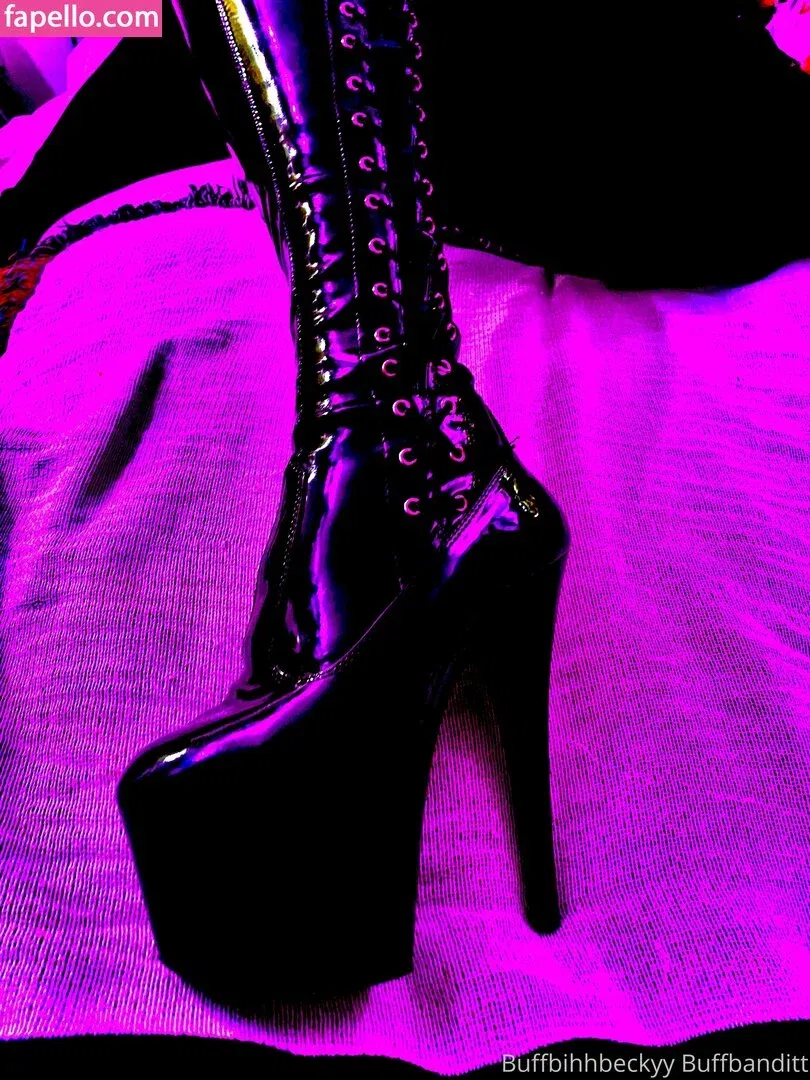 buffbecky Onlyfans Photo Gallery 