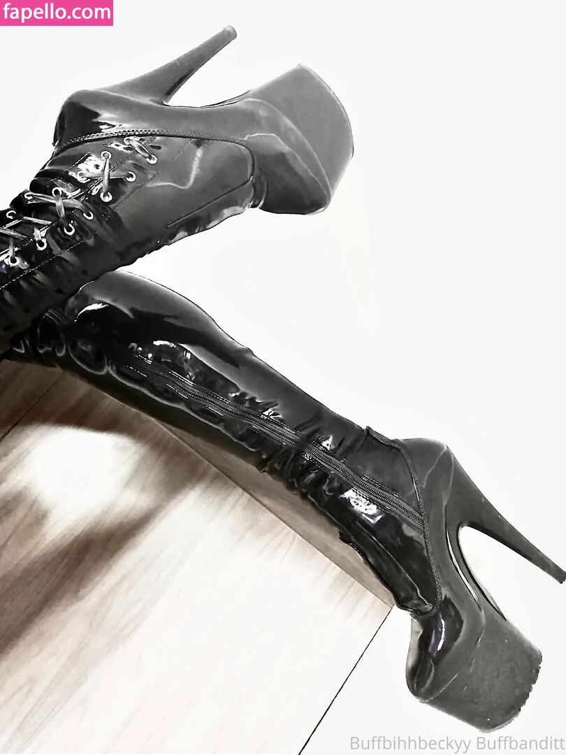 buffbecky Onlyfans Photo Gallery 