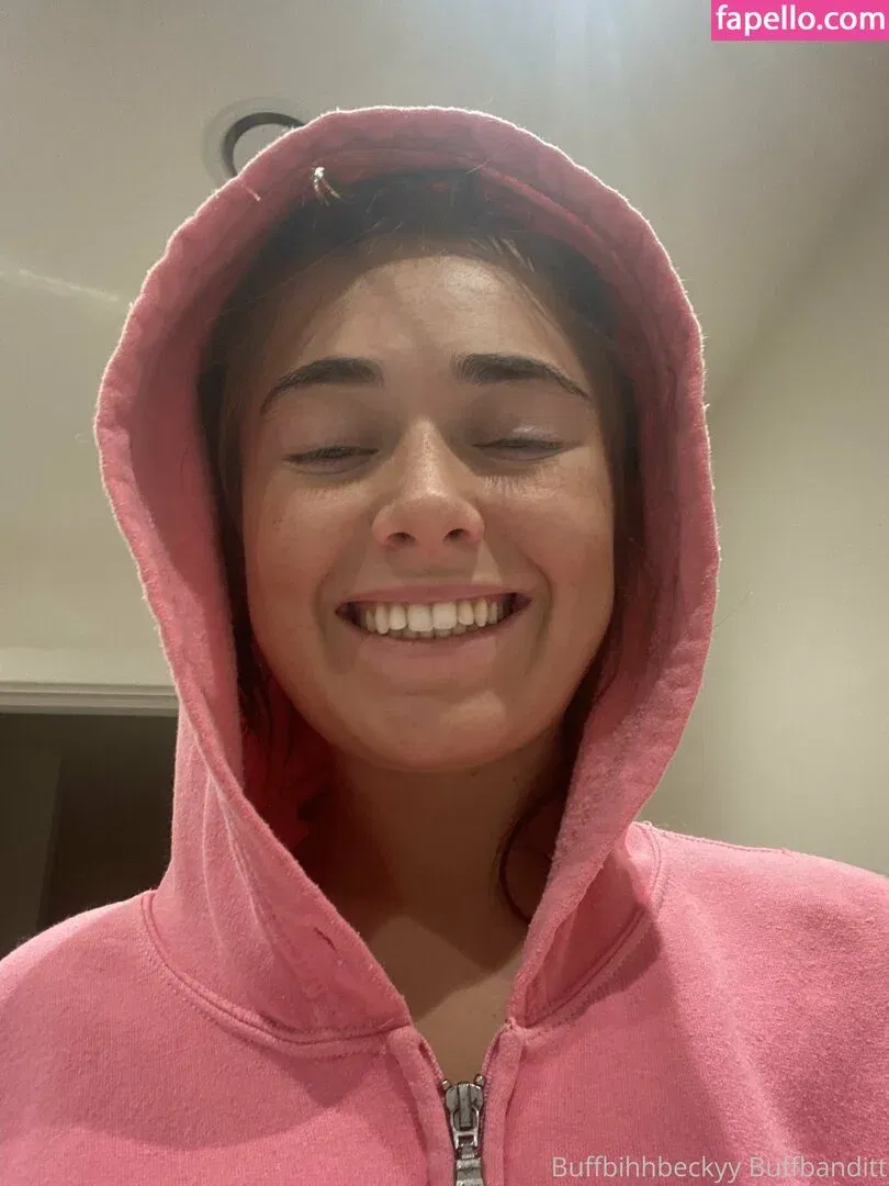 buffbecky Onlyfans Photo Gallery 