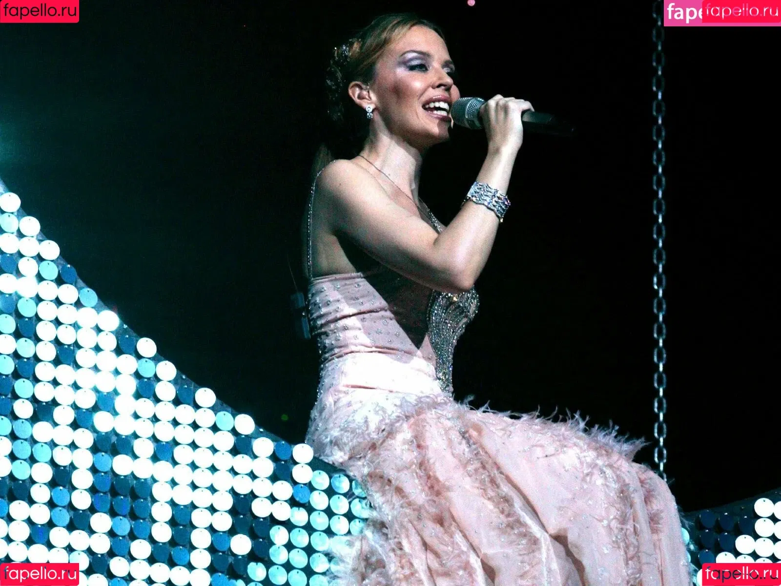 Kylie Minogue Onlyfans Photo Gallery 