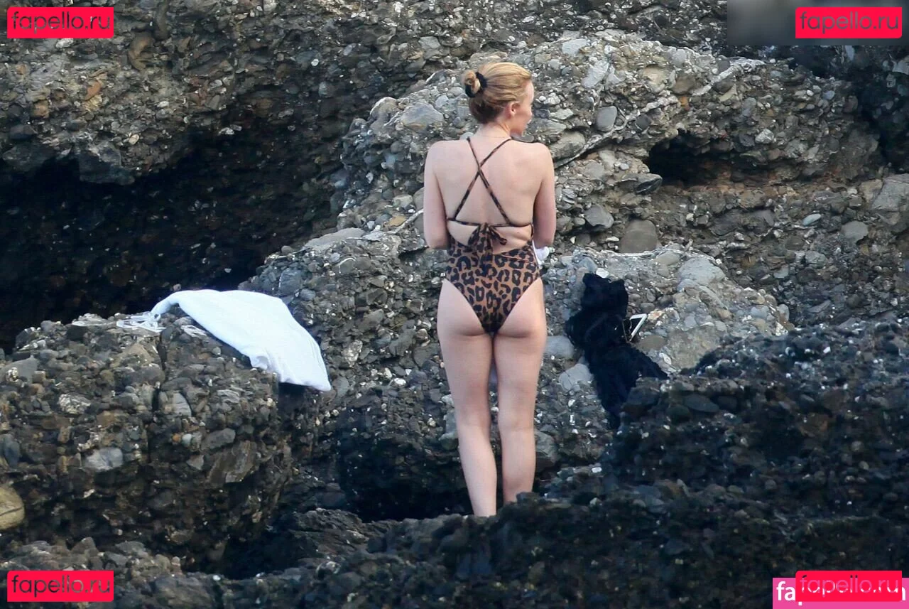 Kylie Minogue Onlyfans Photo Gallery 