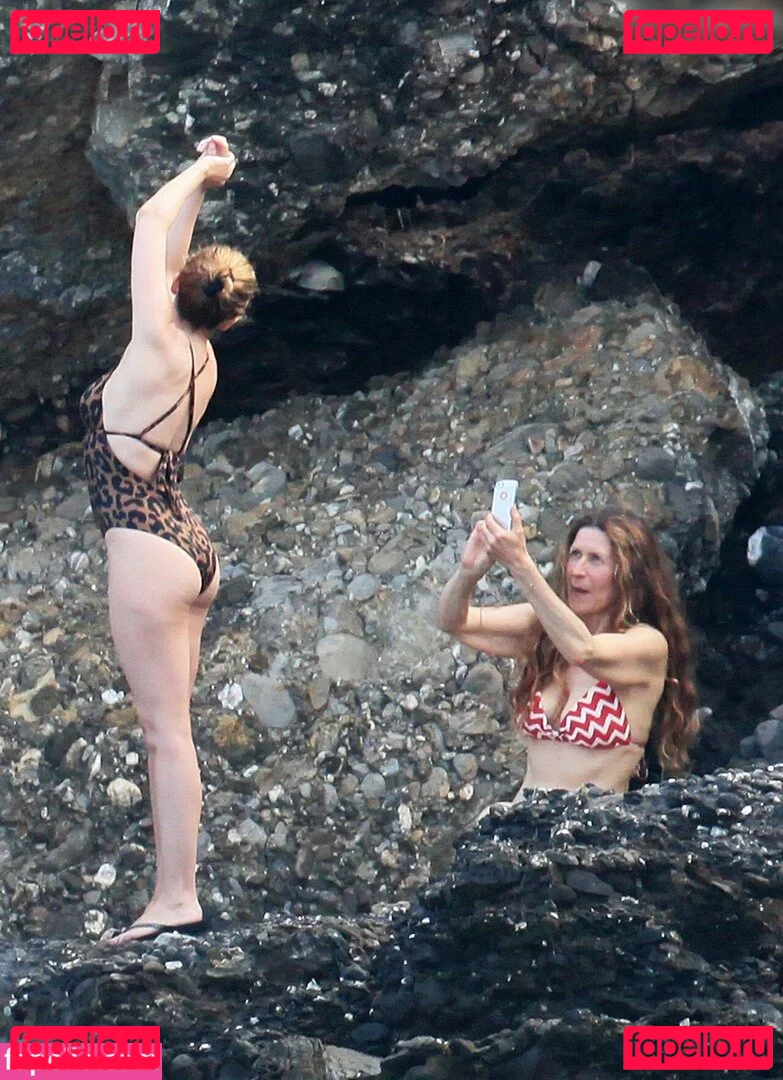 Kylie Minogue Onlyfans Photo Gallery 