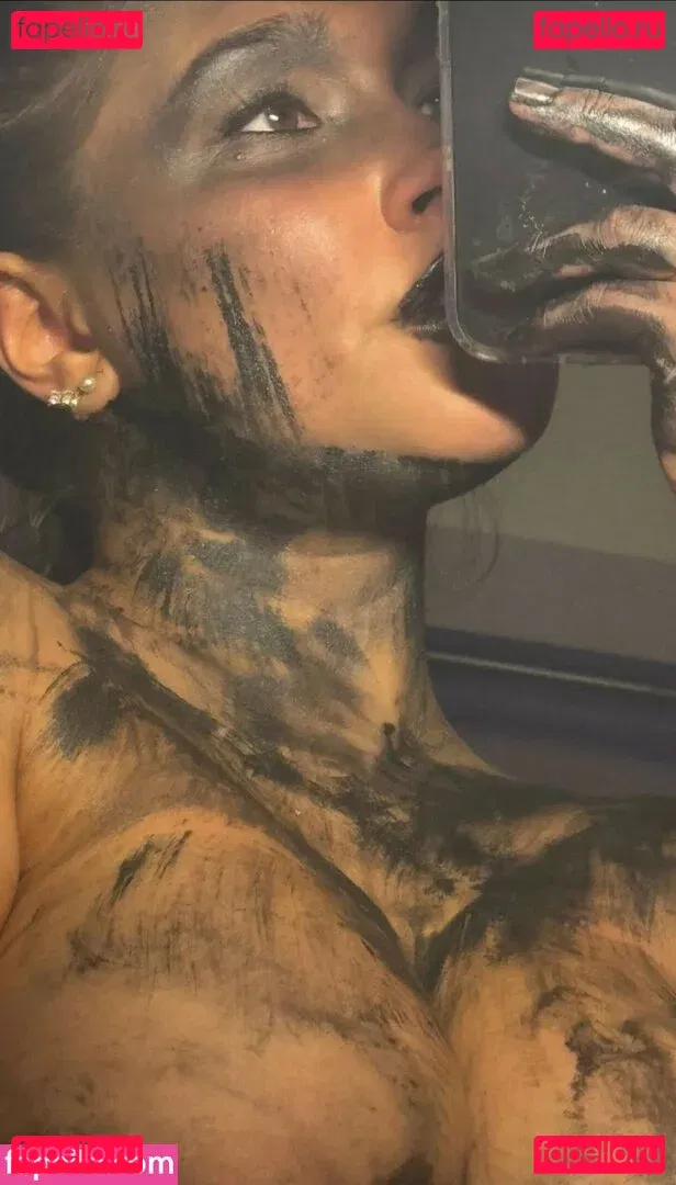 Emily McGrath Onlyfans Photo Gallery 