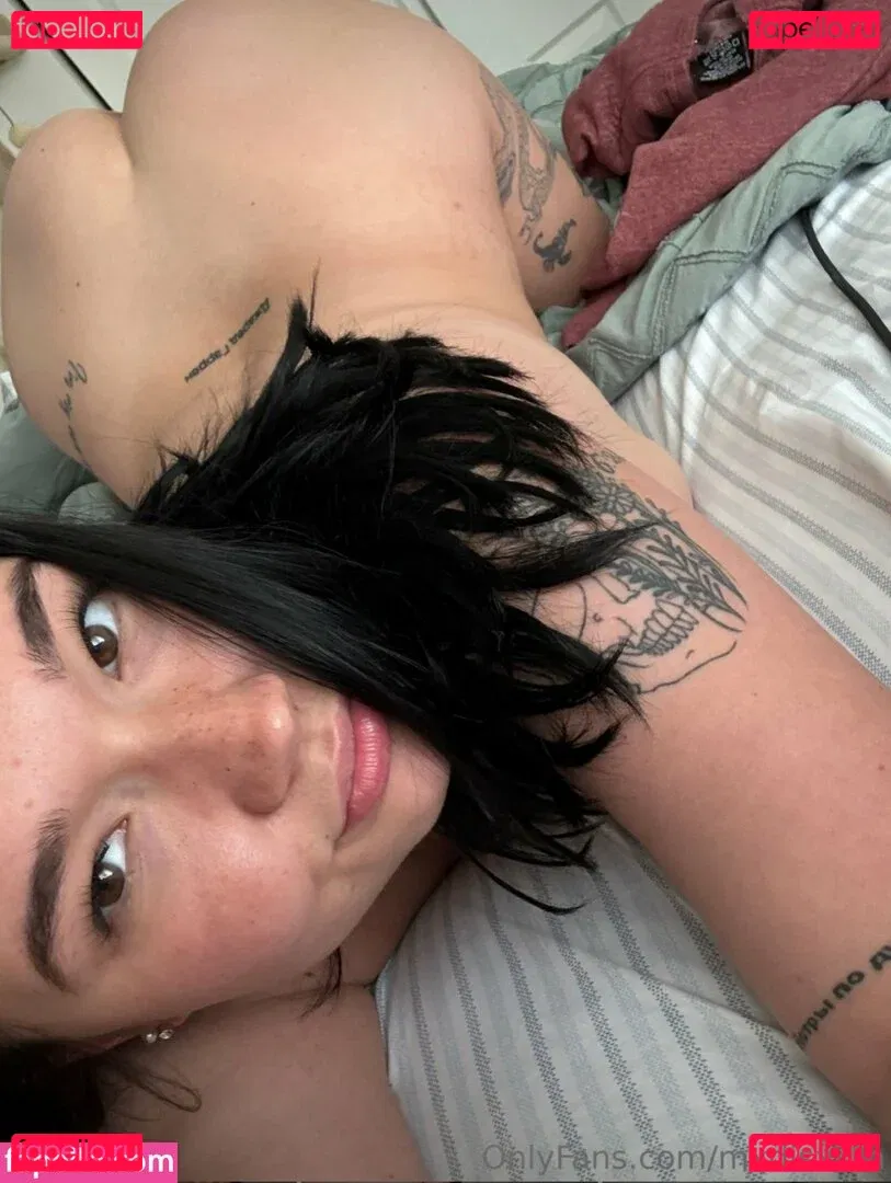 Emily McGrath Onlyfans Photo Gallery 