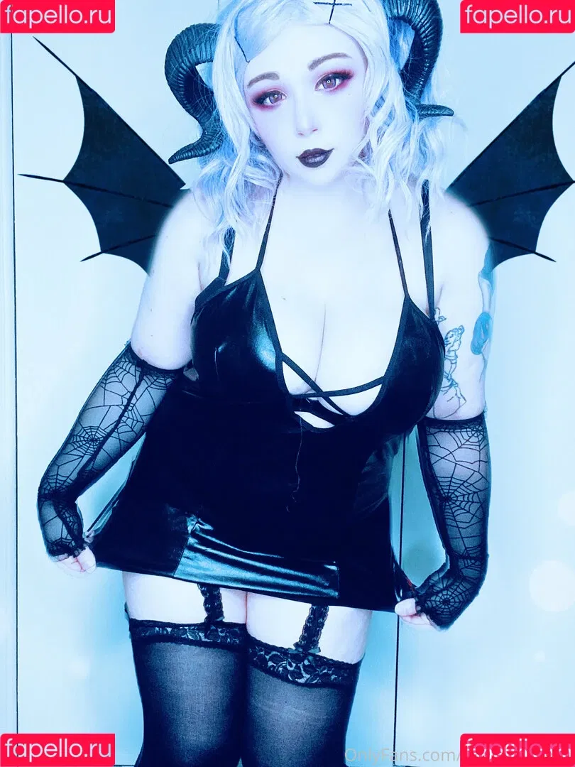 bbyrikufree Onlyfans Photo Gallery 