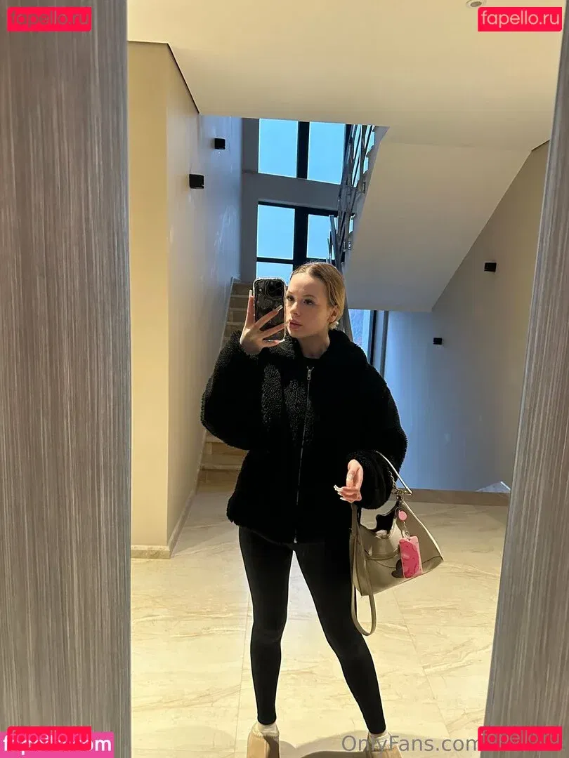 Lina P Onlyfans Photo Gallery 