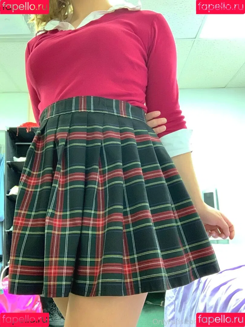 lilashereden Onlyfans Photo Gallery 