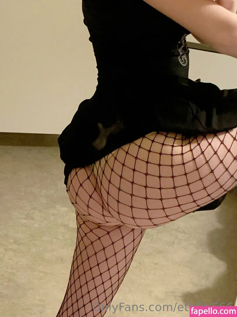 Eth0t.666 Onlyfans Photo Gallery 