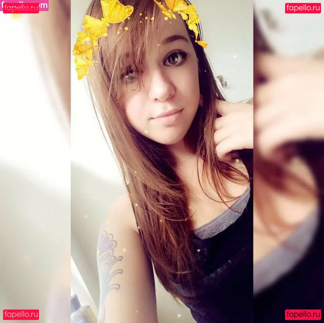 Becky May Onlyfans Photo Gallery 