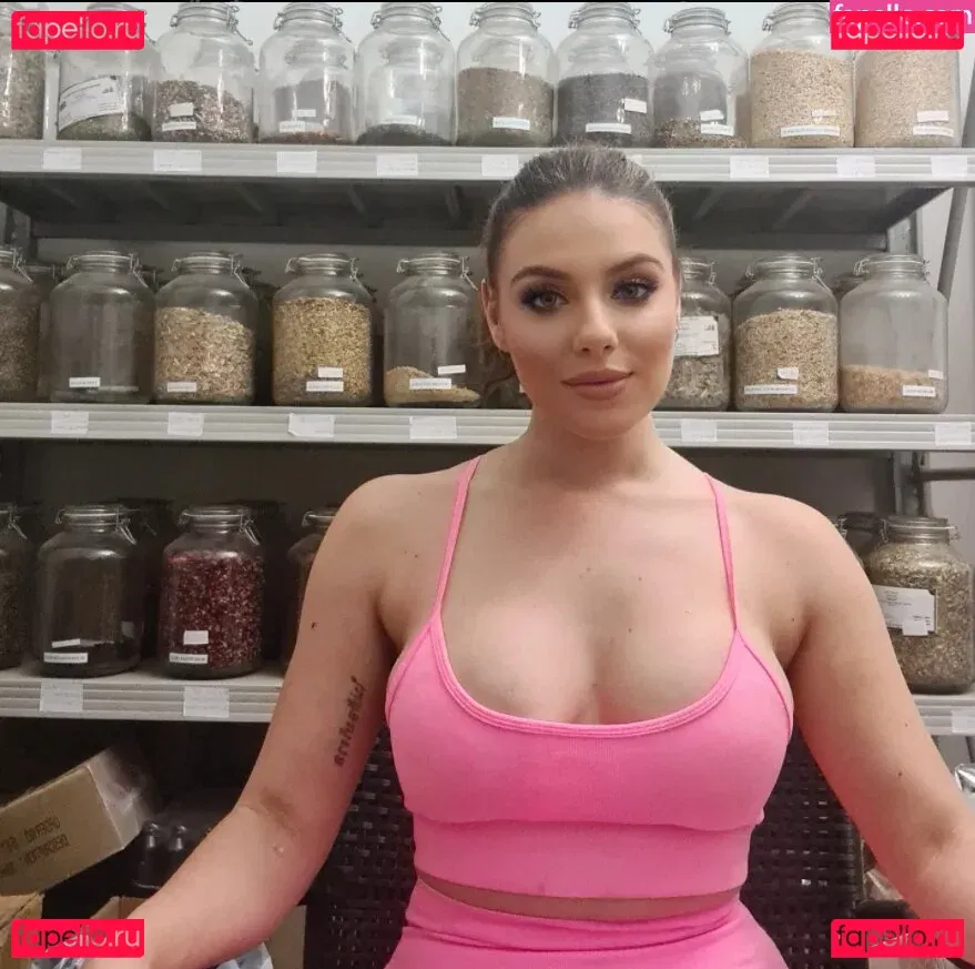 LittleMissTrish Onlyfans Photo Gallery 