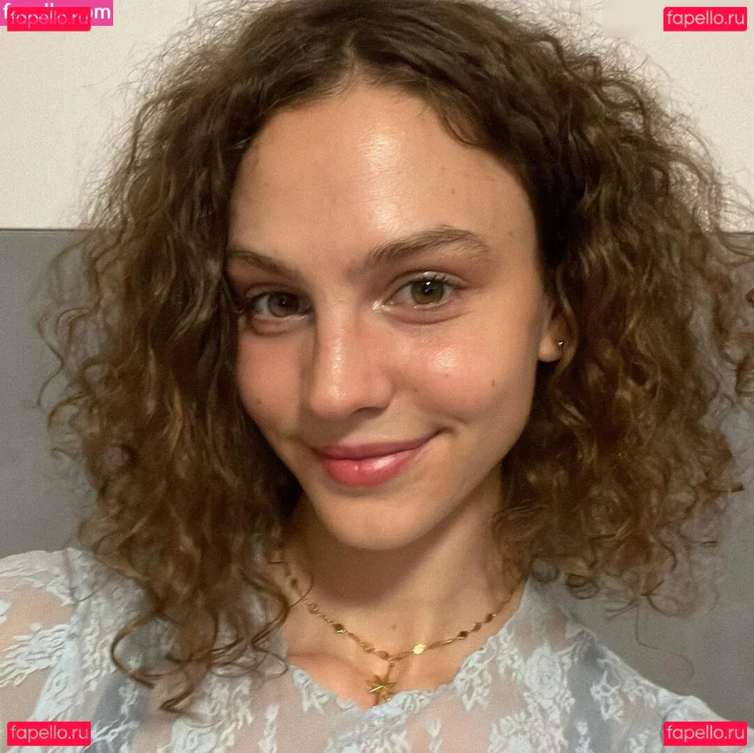 Simone Kowalski Onlyfans Photo Gallery 