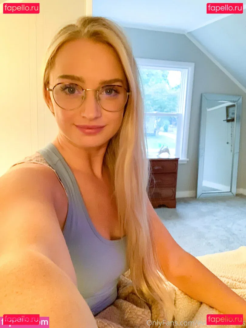 evie-summers Onlyfans Photo Gallery 