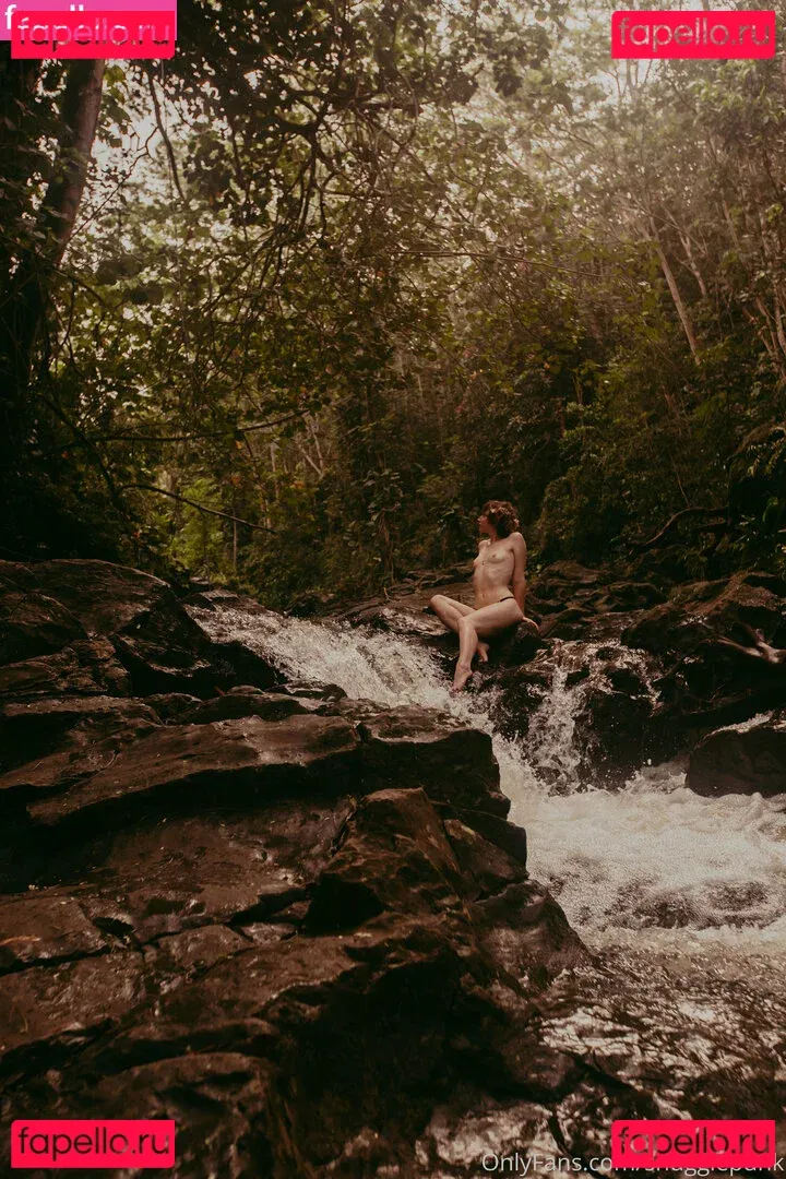 SnugglePunk Onlyfans Photo Gallery 