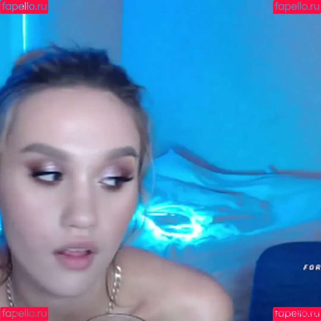 crazycash.tv Onlyfans Photo Gallery 
