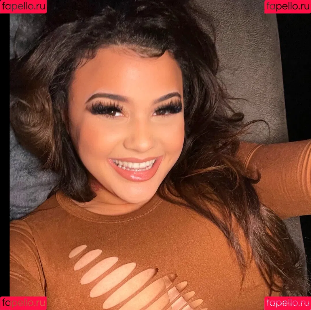 Nightly Nessa Onlyfans Photo Gallery 
