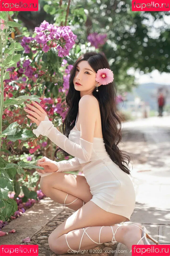 Zhou Yuxi Onlyfans Photo Gallery 