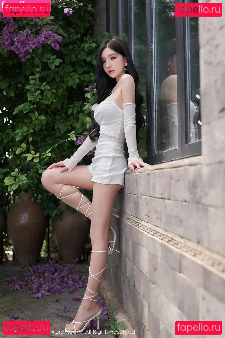 Zhou Yuxi Onlyfans Photo Gallery 
