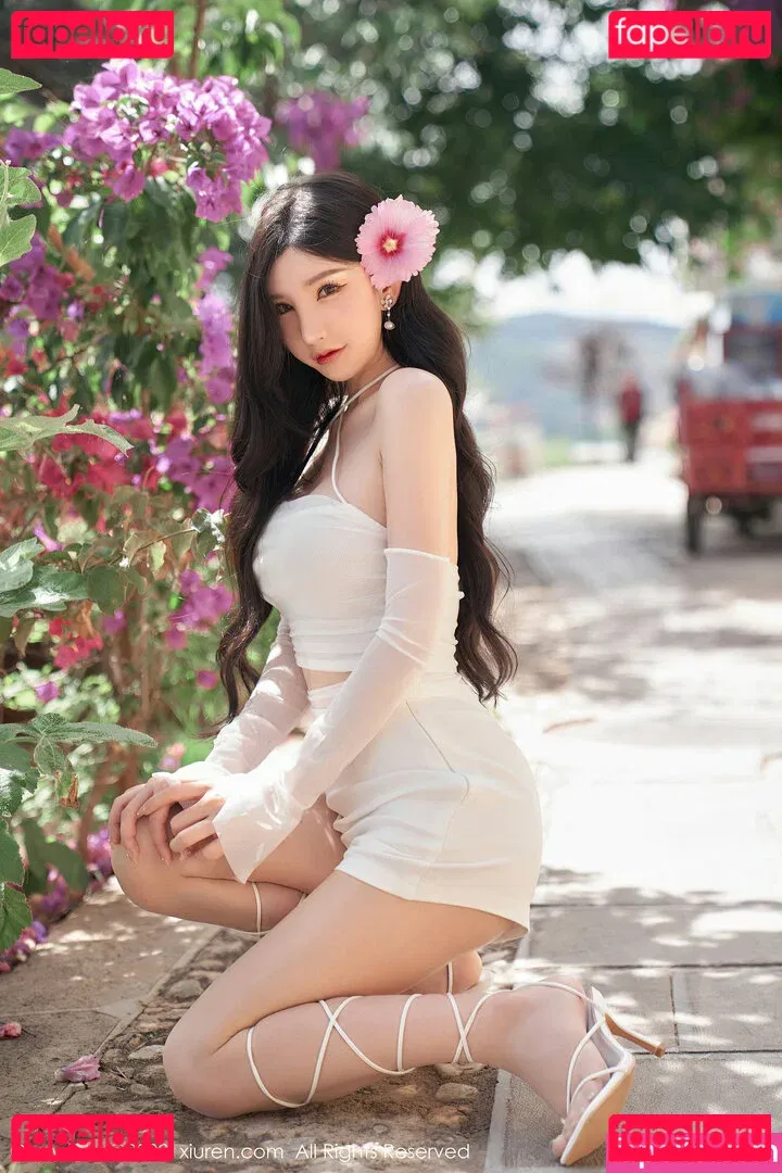 Zhou Yuxi Onlyfans Photo Gallery 