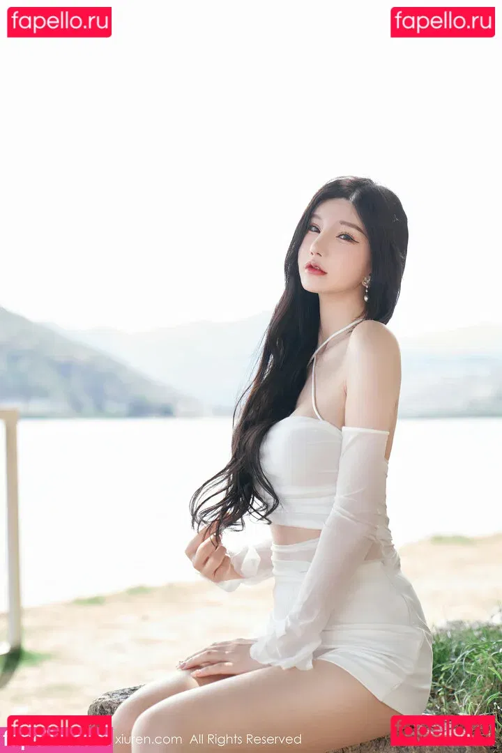 Zhou Yuxi Onlyfans Photo Gallery 