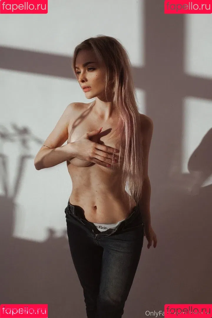 Sophie Katssby Onlyfans Photo Gallery 