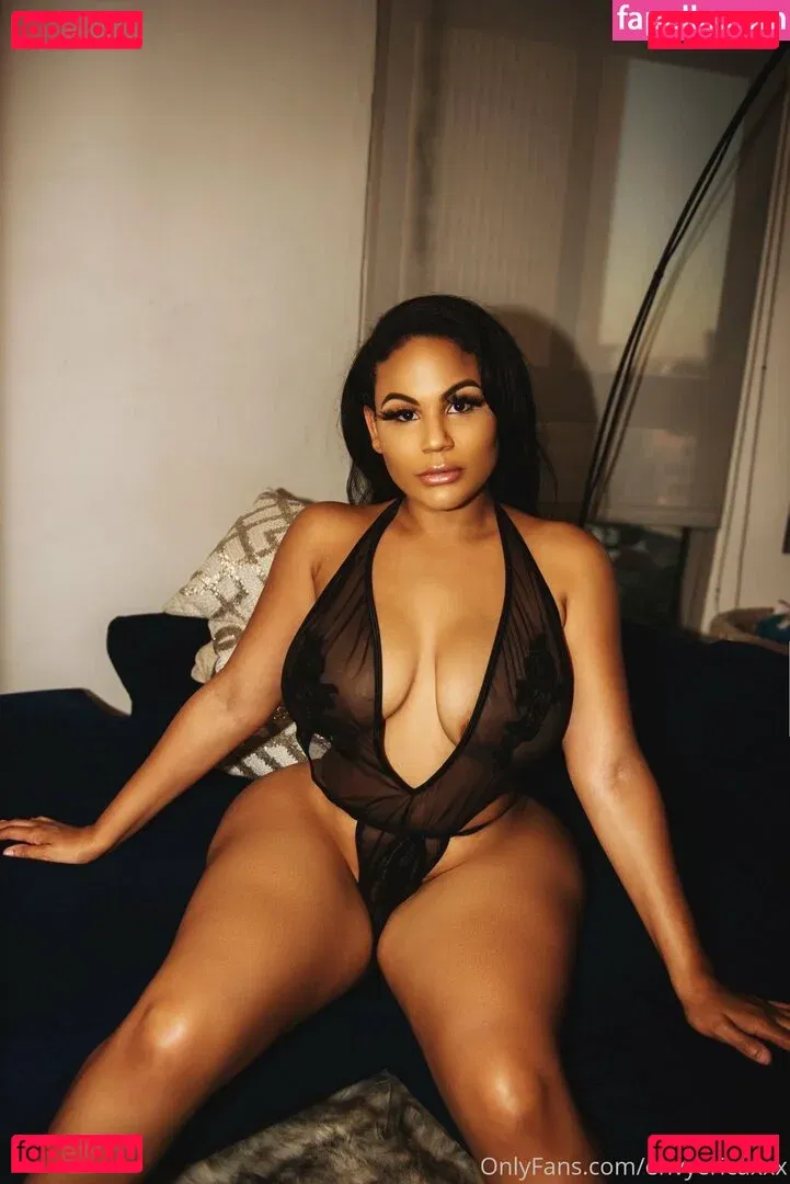 envyericaxxx Onlyfans Photo Gallery 