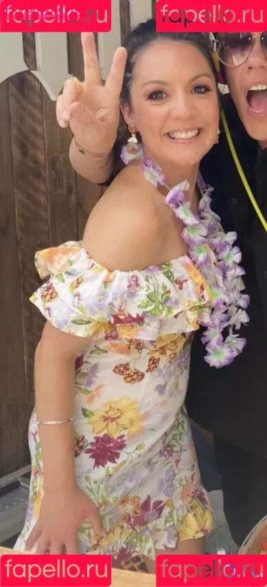 Laura Tobin Onlyfans Photo Gallery 