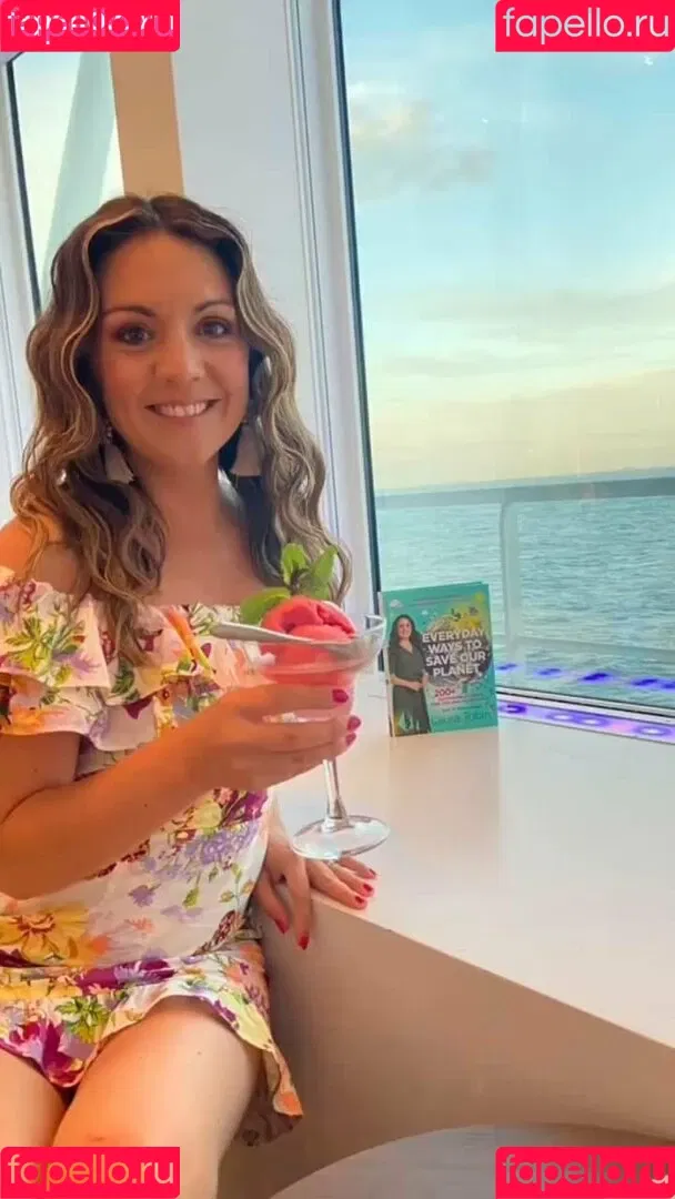 Laura Tobin Onlyfans Photo Gallery 