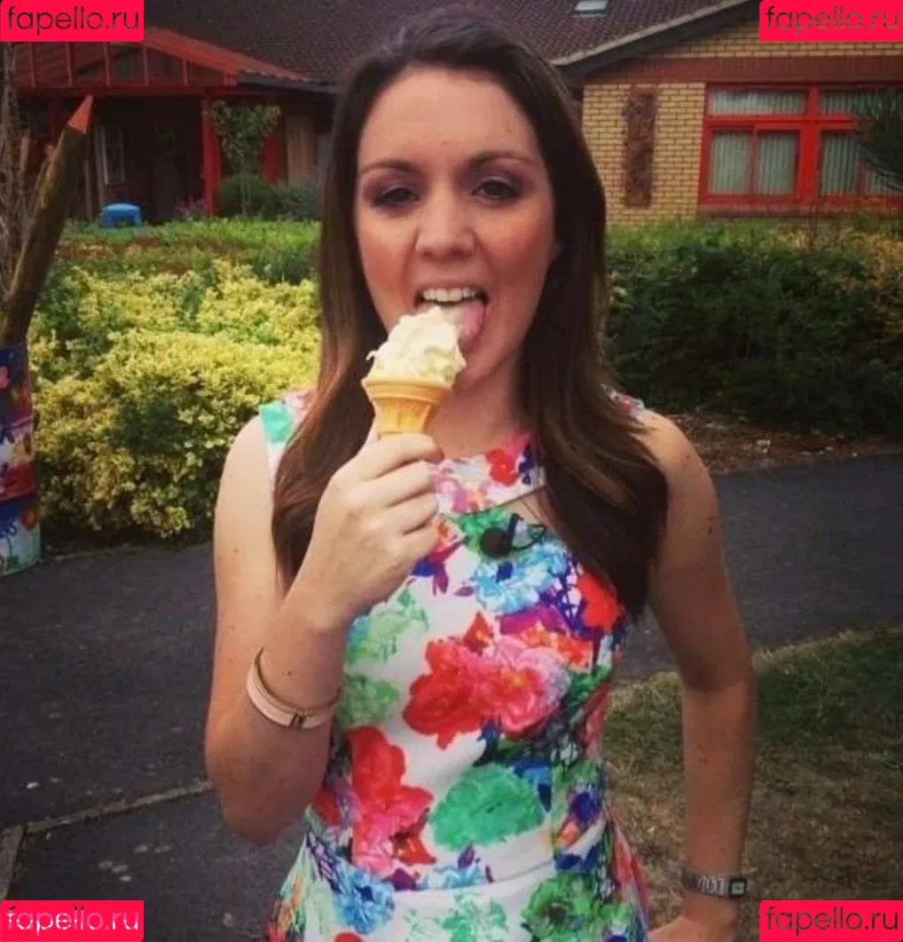 Laura Tobin Onlyfans Photo Gallery 