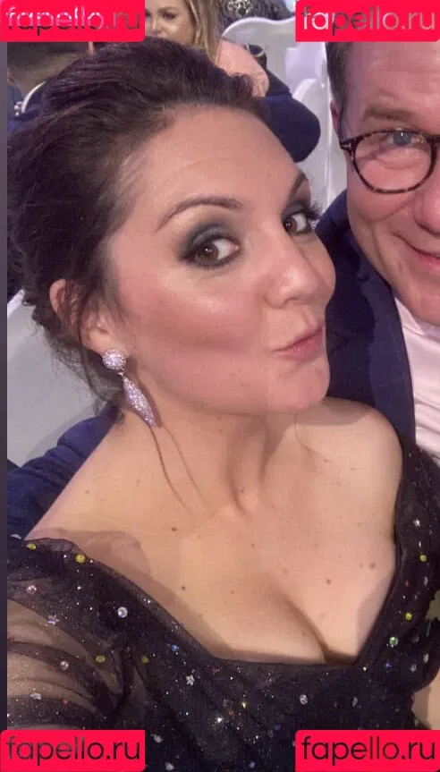 Laura Tobin Onlyfans Photo Gallery 