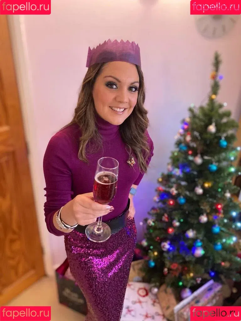 Laura Tobin Onlyfans Photo Gallery 
