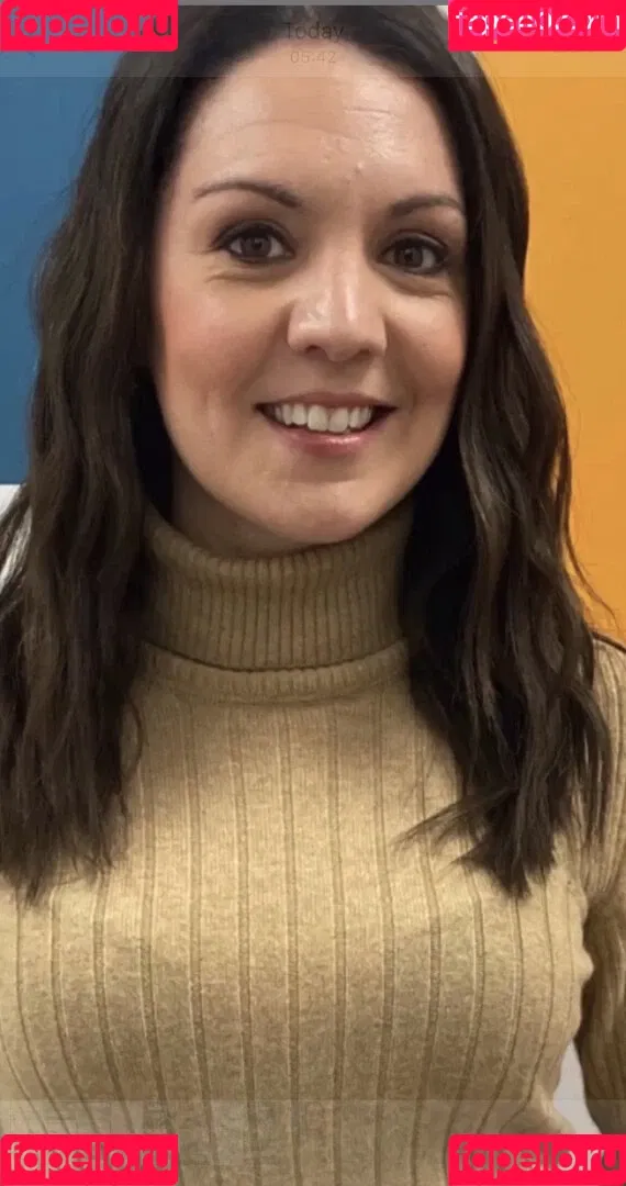 Laura Tobin Onlyfans Photo Gallery 