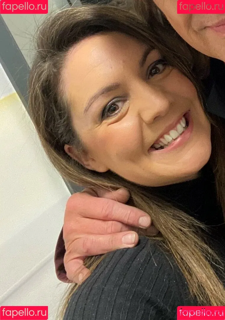 Laura Tobin Onlyfans Photo Gallery 