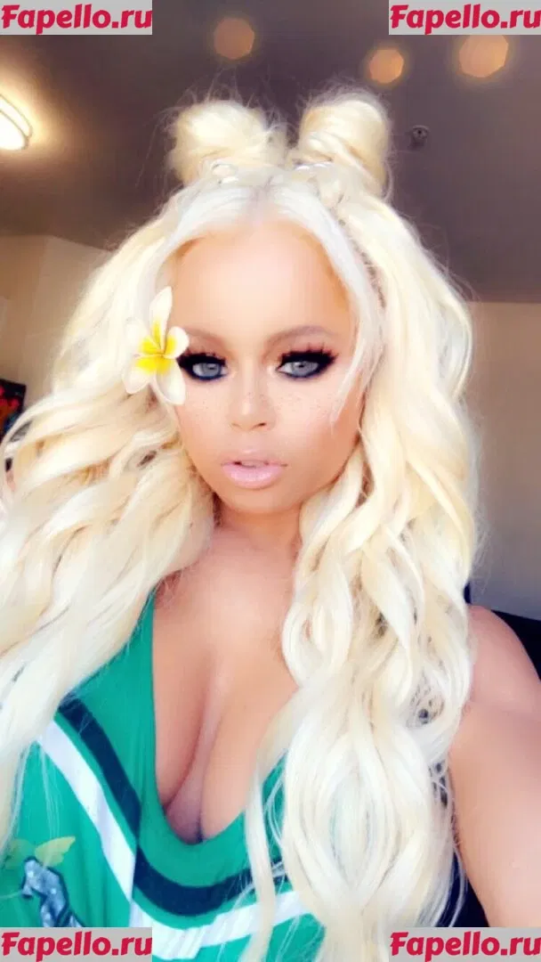 nikkidelano Onlyfans Photo Gallery 