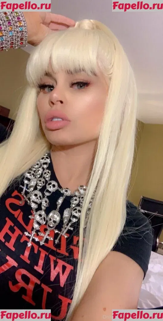 nikkidelano Onlyfans Photo Gallery 