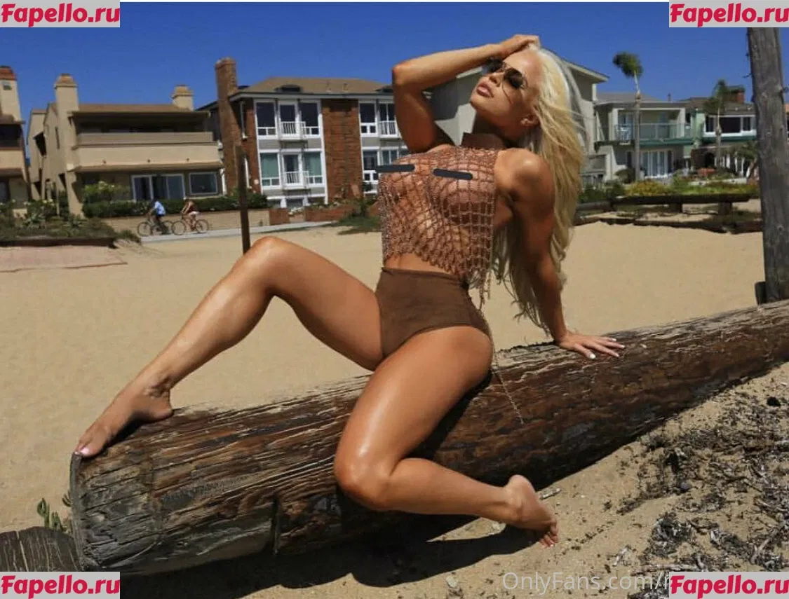 nikkidelano Onlyfans Photo Gallery 