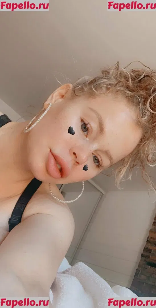 nikkidelano Onlyfans Photo Gallery 