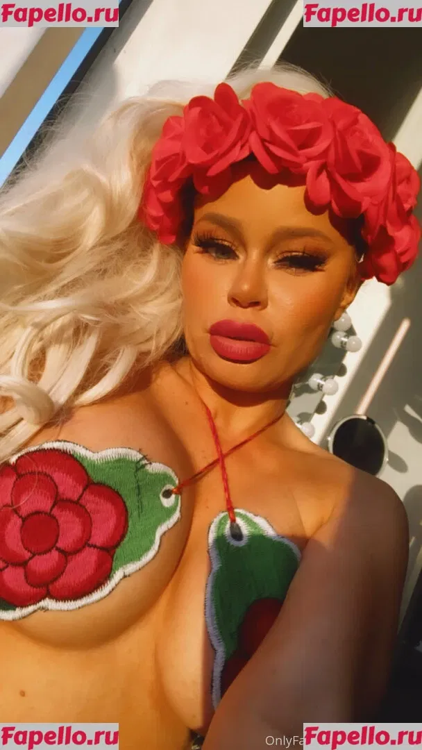 nikkidelano Onlyfans Photo Gallery 