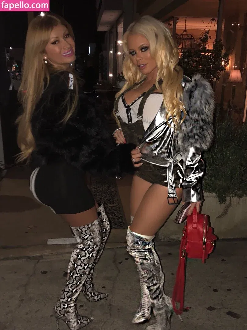 nikkidelano Onlyfans Photo Gallery 