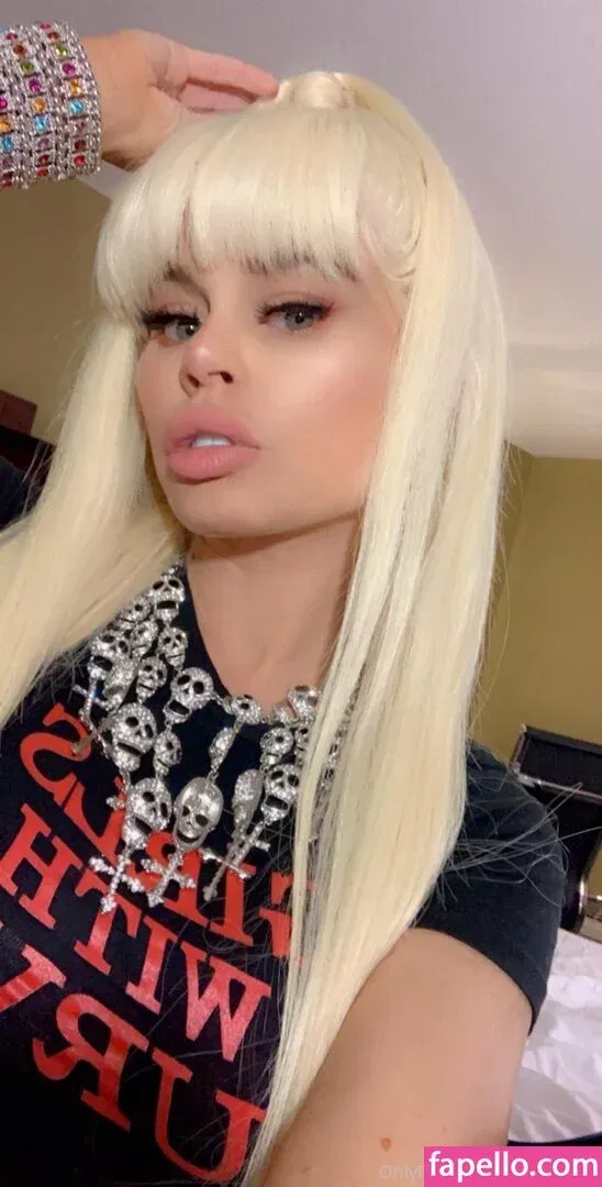 nikkidelano Onlyfans Photo Gallery 