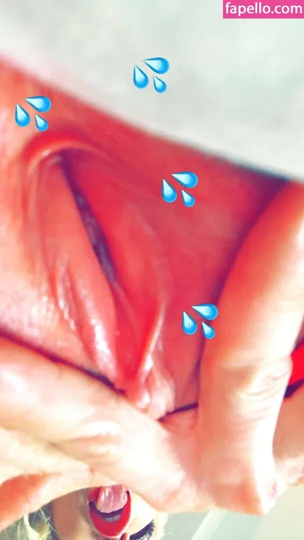 nikkidelano Onlyfans Photo Gallery 