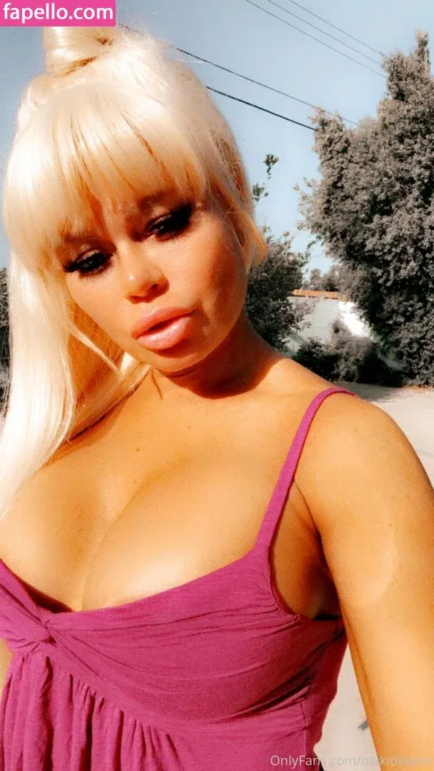 nikkidelano Onlyfans Photo Gallery 