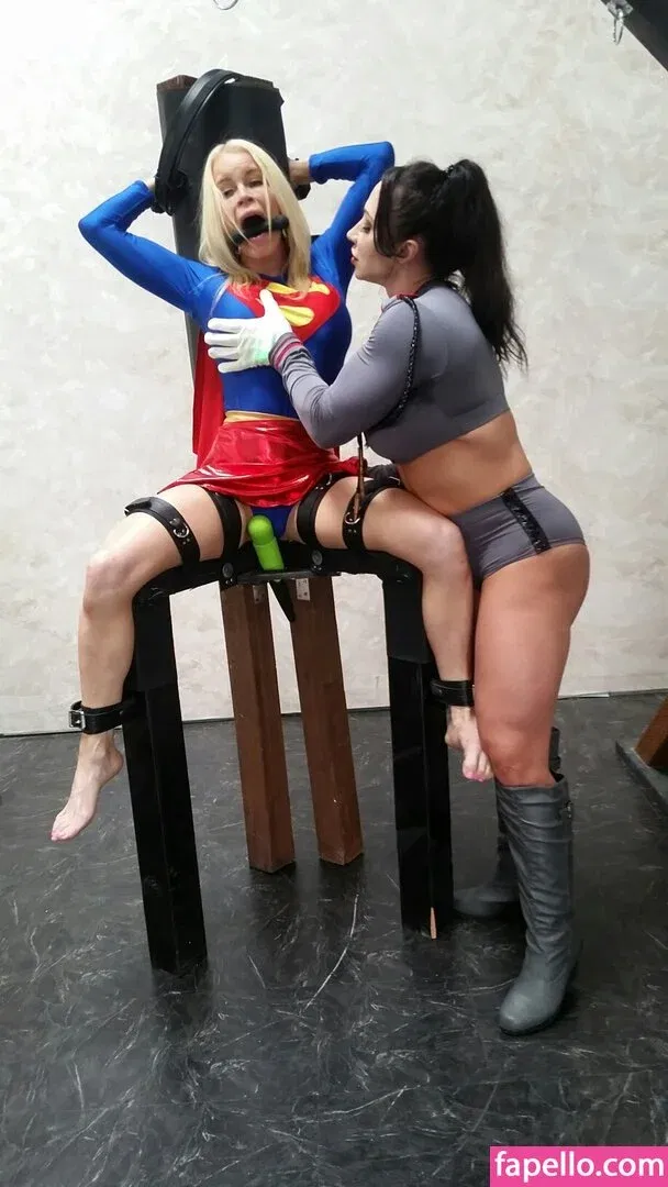 nikkidelano Onlyfans Photo Gallery 