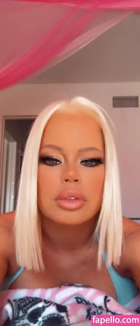nikkidelano Onlyfans Photo Gallery 