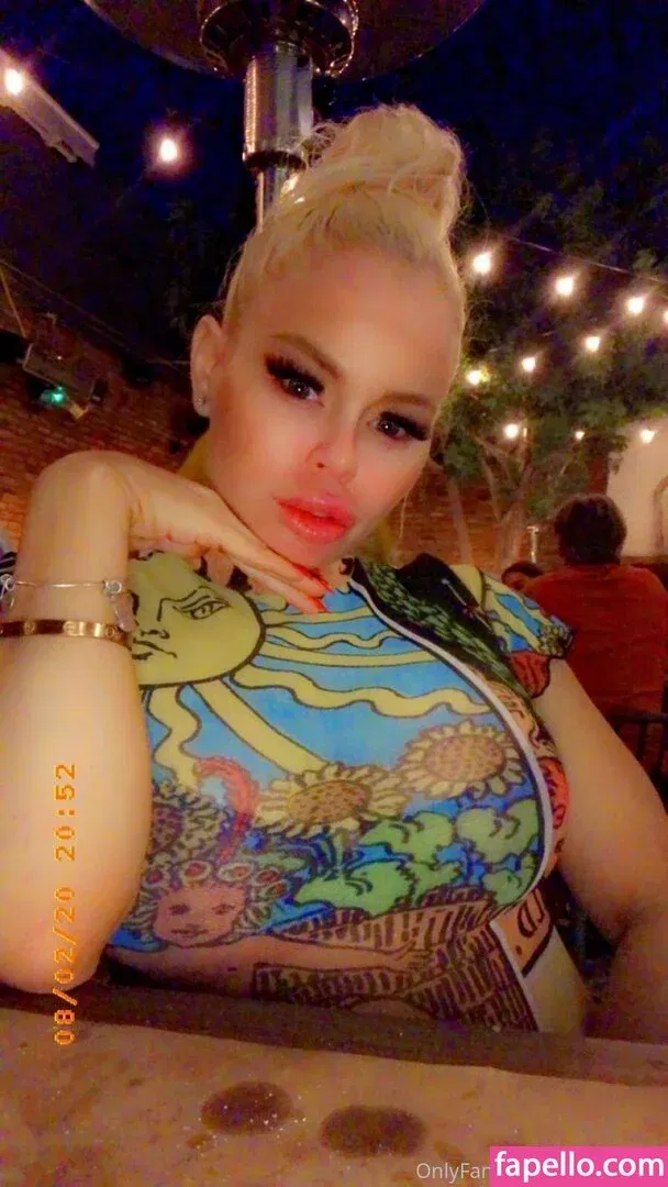 nikkidelano Onlyfans Photo Gallery 