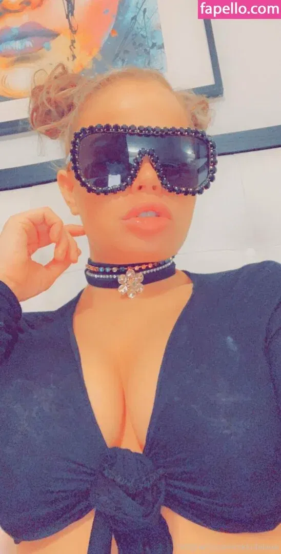 nikkidelano Onlyfans Photo Gallery 