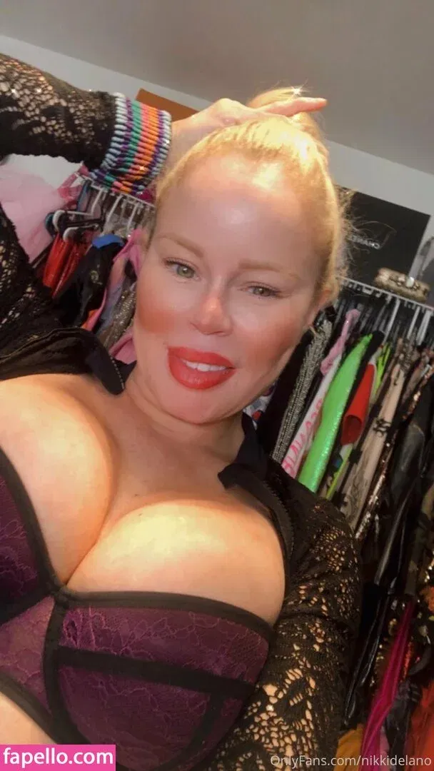nikkidelano Onlyfans Photo Gallery 