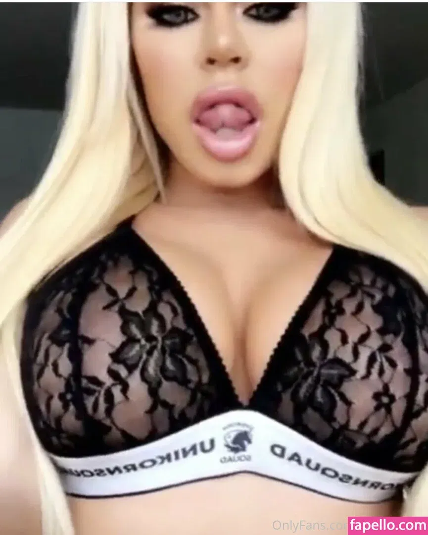 nikkidelano Onlyfans Photo Gallery 