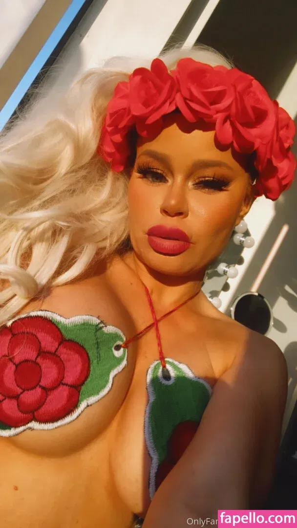 nikkidelano Onlyfans Photo Gallery 